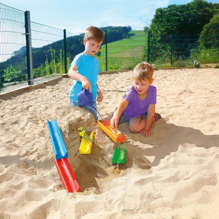 zun_pl_Tor-kulkowy-i-wodny-2w1-drewniany-Kulodrom-outdoor-Erzi-43237-kreatywna-zabawka-dla-dzieci-63808_3 Zabawki ogrodowe dla dzieci